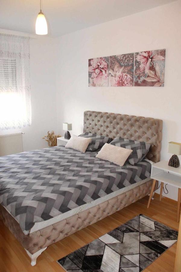 Miss Apartman Jagodina Exterior photo